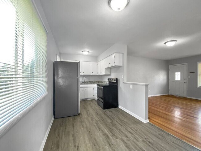 Foto del edificio - 2914 N McComas Ln