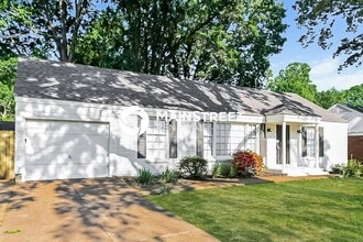 Building Photo - 3069 Basswood St
