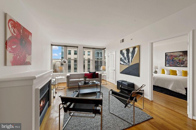 Building Photo - 715 6th St NW