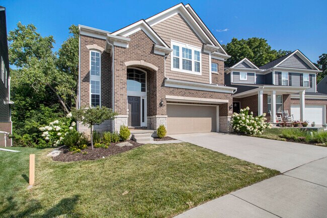 Building Photo - 2865 Dillon Dr