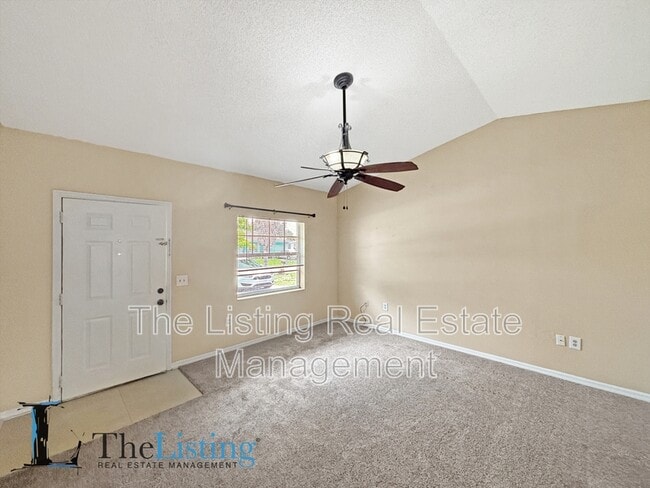 Building Photo - 5637 Viburnum Ct