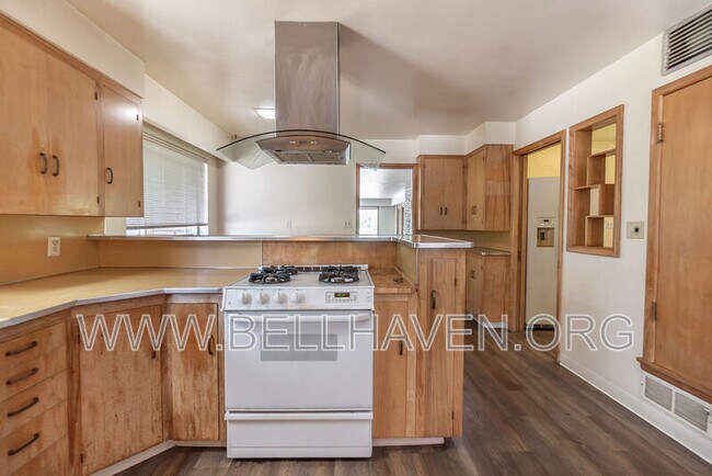 Foto del edificio - 5524 W Randolph Dr