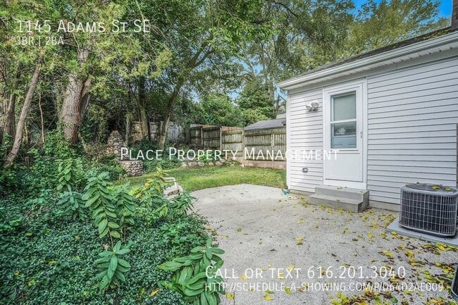 Building Photo - 1145 Adams St SE - 3 bedroom 2 bathroom house