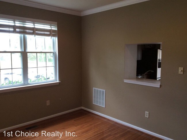 Building Photo - 4 br, 3.5 bath Apartment - 7213 Solar Walk