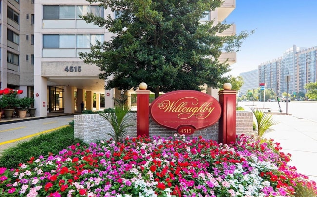 Photo - 4515 Willard Ave Apartment