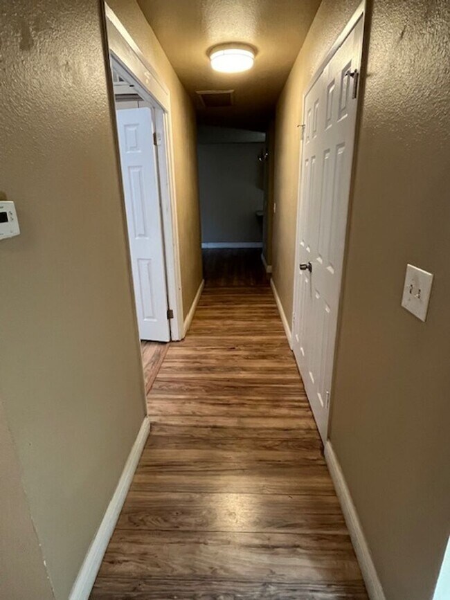 Building Photo - 7011 Bridgeport Cir