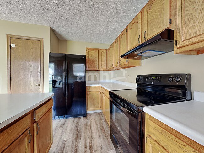 Foto del edificio - 6476 Kelsey Ct