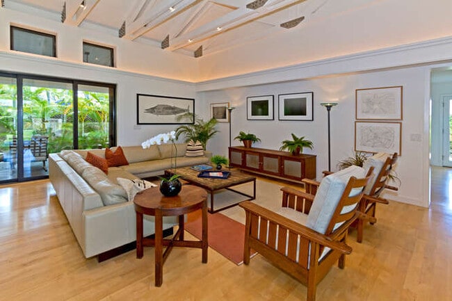 Building Photo - 343 Dune Cir