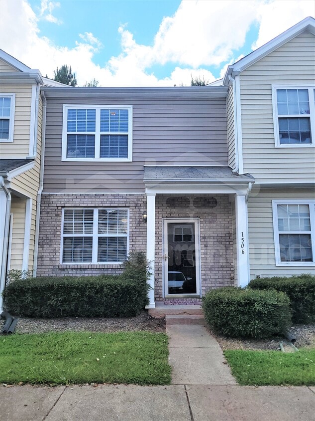 Foto principal - 1506 Oxleymare Drive