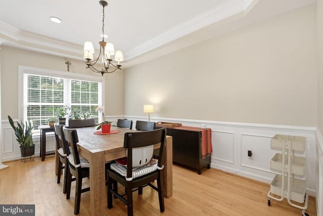 Building Photo - 3826 Elmwood Towne Way