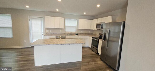 Building Photo - 131 Birmingham Dr