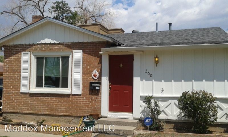 Primary Photo - 308 Amherst Dr NE