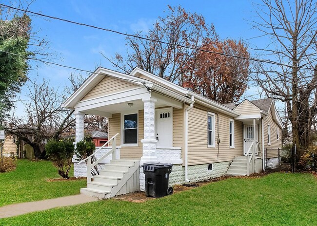 Building Photo - Cozy 2BR/1Ba house with garage