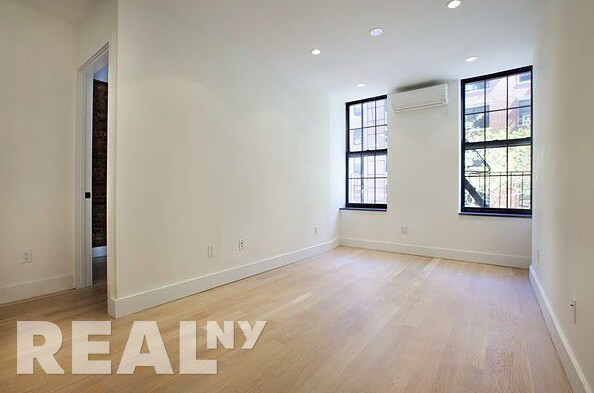 Foto del edificio - 243 East 2nd Street
