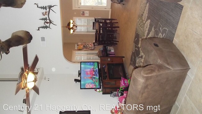 Building Photo - 5448 Pedro Lucero Dr