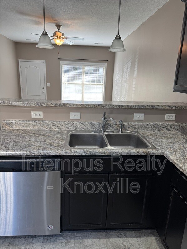 Building Photo - 2415 Flannery Way