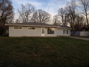 Building Photo - 6340 Eastlawn Ave