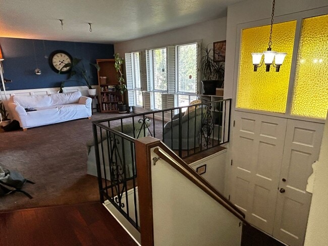 Building Photo - Price Reduced! Beautiful Home For Rent In ...