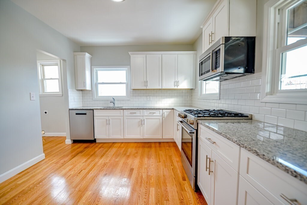 Foto principal - 99 Cresthill Rd