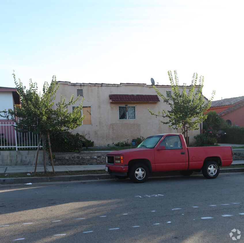 Foto del edificio - 363 Avenue 51