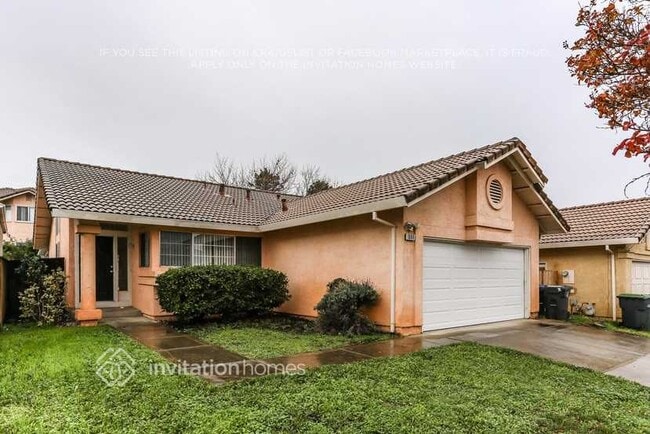 Building Photo - 1080 Mission Cir