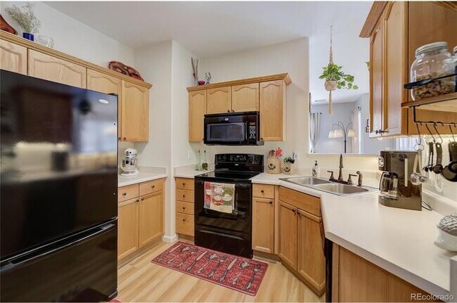 Foto del edificio - Spacious 3-Bedroom, 2-Bathroom Condo for R...