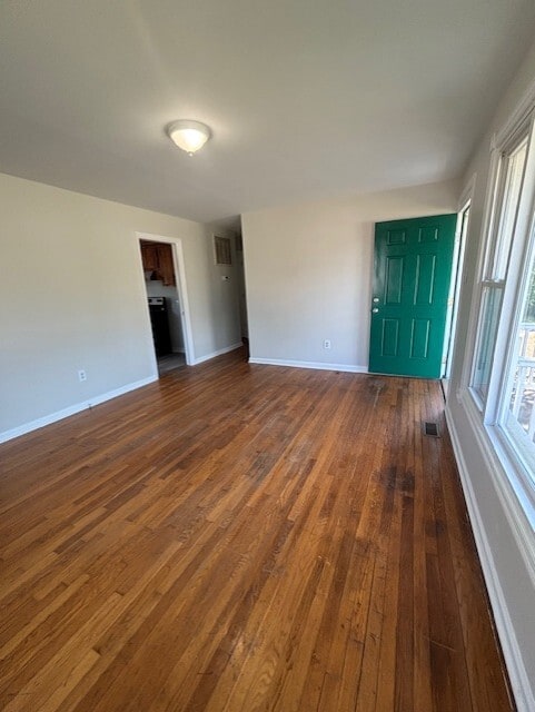 Foto del edificio - 9721 Drexel Ln