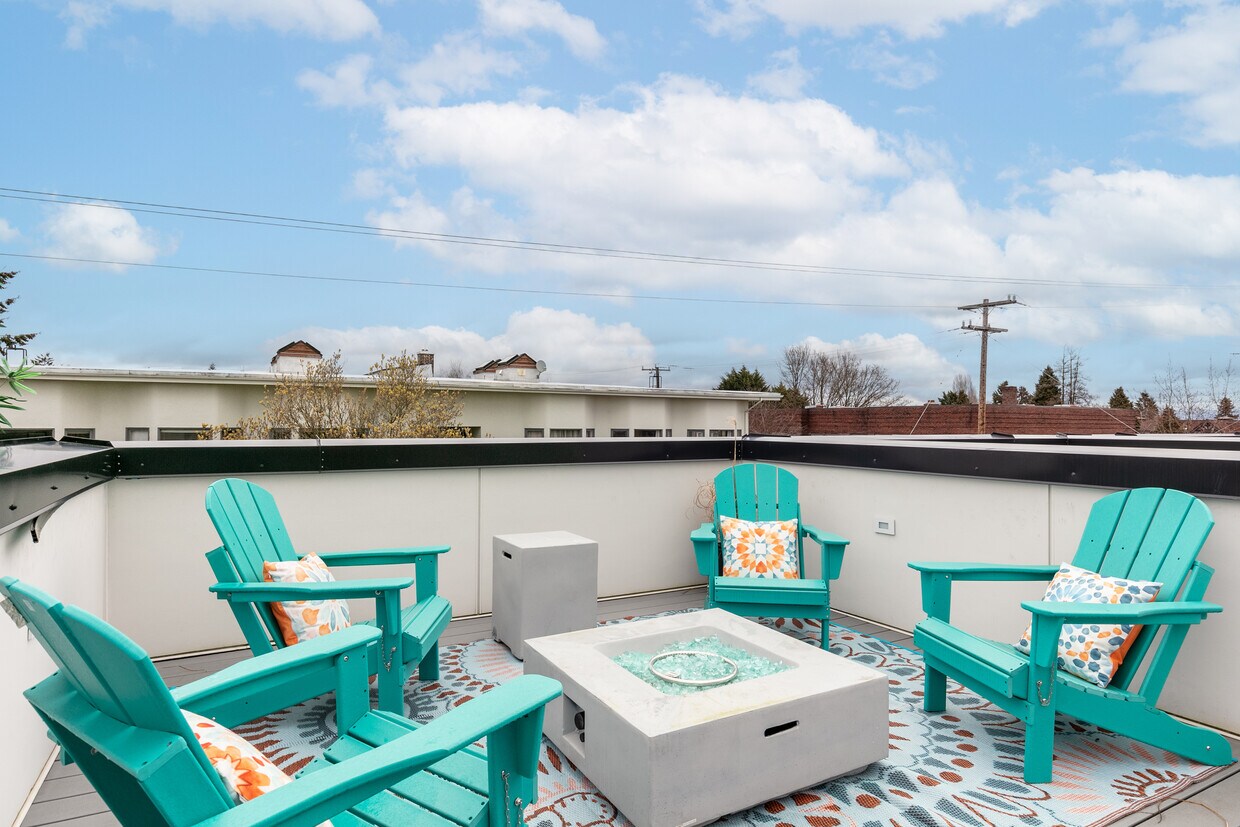 Foto del edificio - 1417 E Harrison St