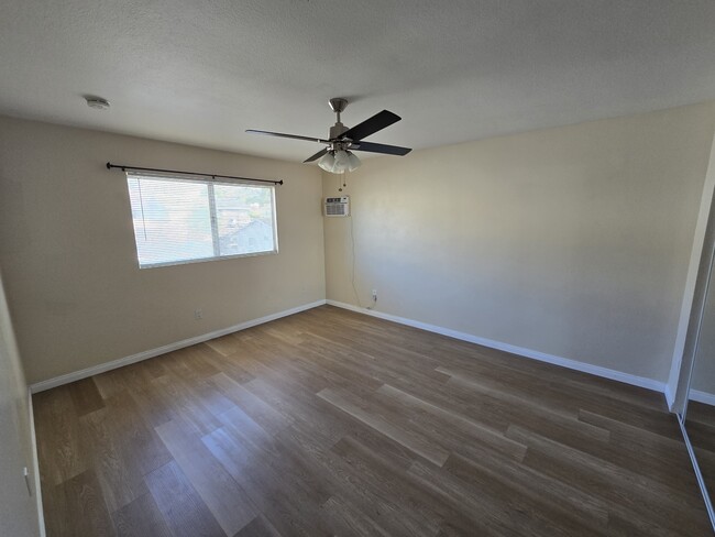 Master bedroom - 12051 Lacie Ln