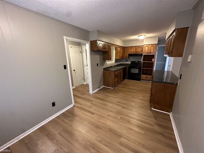 Building Photo - 3 br, 2 bath House - 3169 Flint Drive