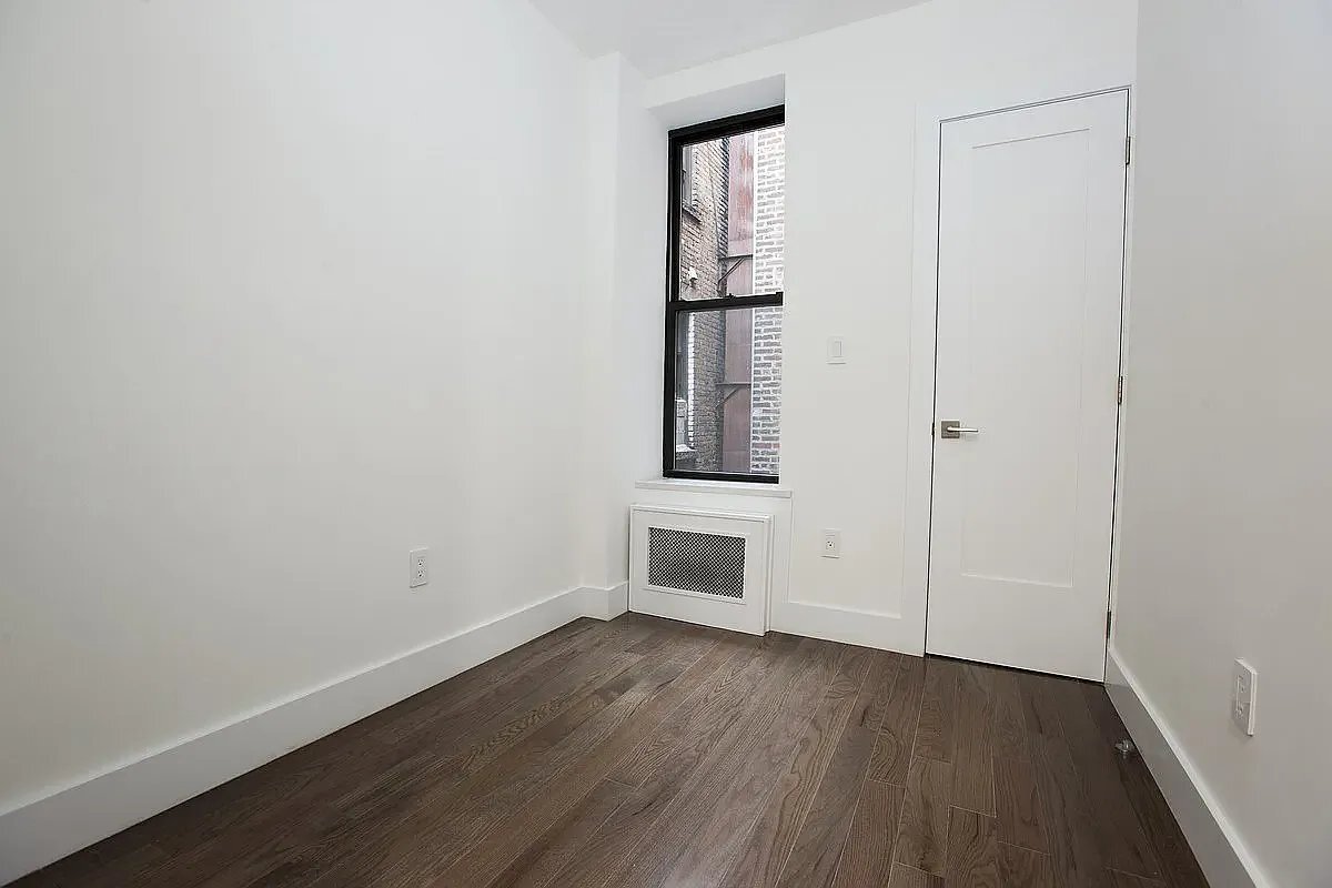 Building Photo - 19 Eldridge St