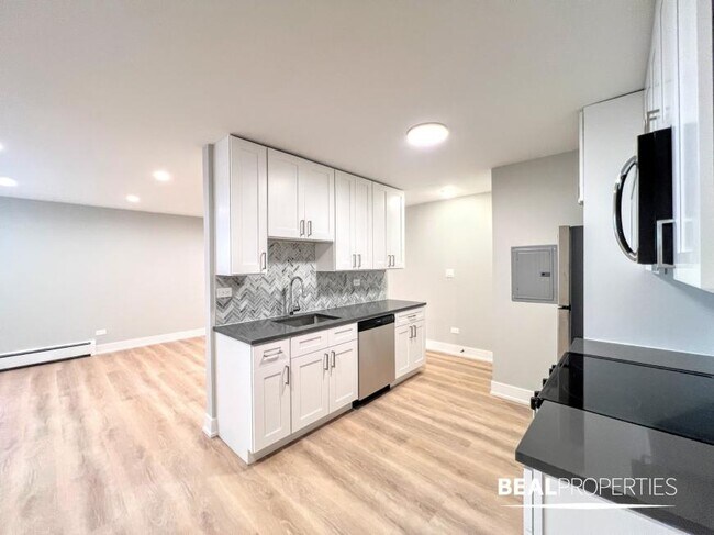 Foto del edificio - 1 bedroom in CHICAGO IL 60657