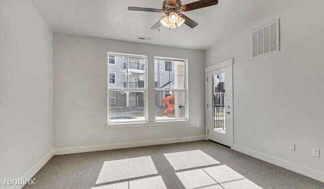 Building Photo - 3 br, 2 bath Condo - 532 North 360 West H532