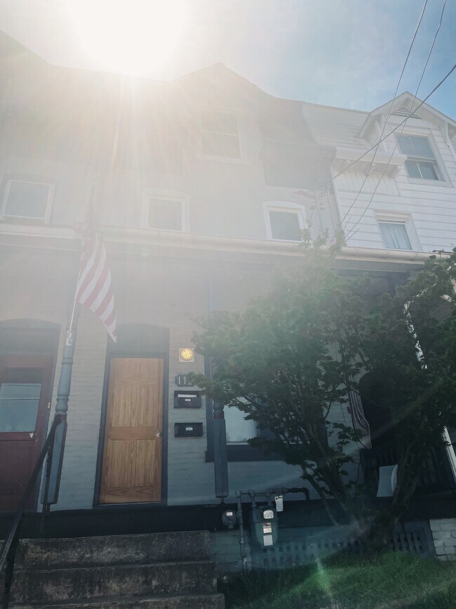 Building Photo - 112 W Lancaster Ave