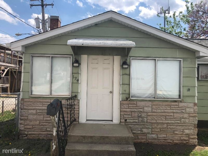 Primary Photo - 2 br, 1 bath House - 134 Clark St