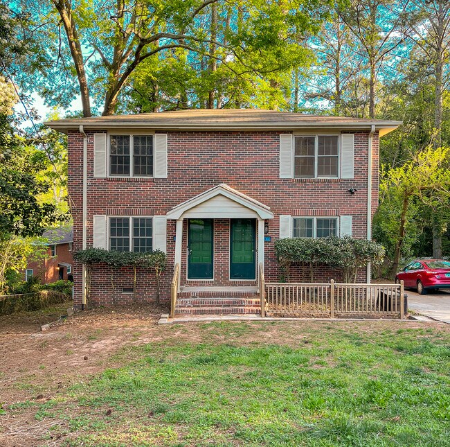 Frente de la propiedad. - 5175 poplar springs rd