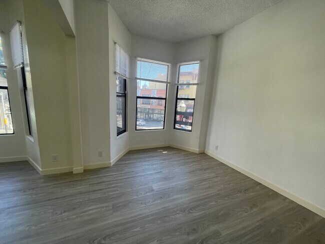 Building Photo - One Bedroom Available Now!!
