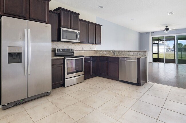 Foto del edificio - Magnolia Park - Convenient Location