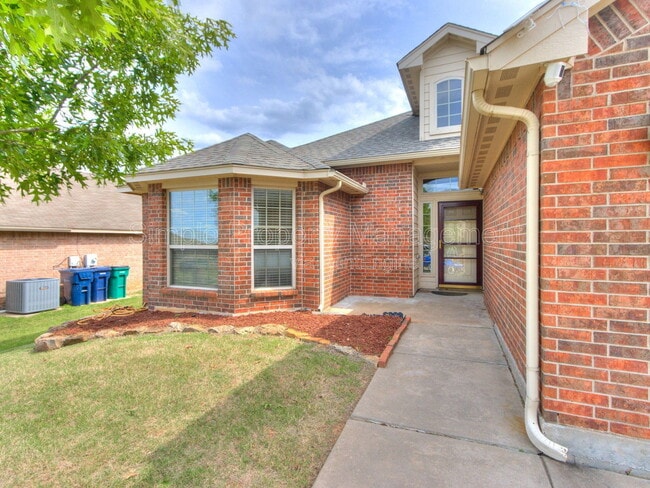 Photo - 11304 NW 98th St House