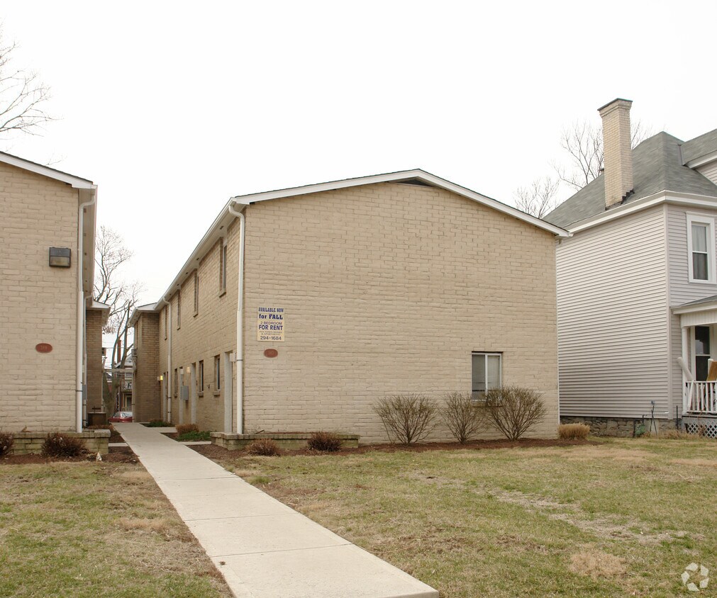 Primary Photo - 383 E 12th Ave