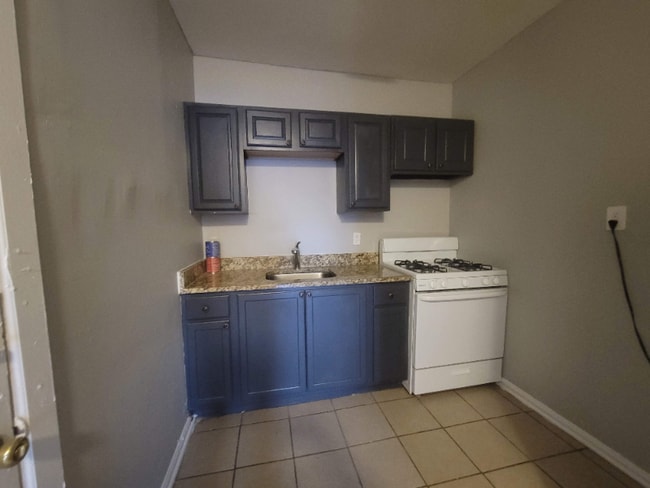 Photo - 3725 W Grand Ave Apartment