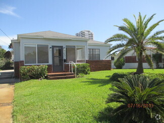 Building Photo - 473 Golf Blvd