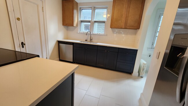 Foto del edificio - 861 Beaconsfield Ave