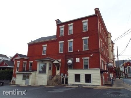 Foto del edificio - 1 br, 1 bath  - 256 S Market St Apt 201