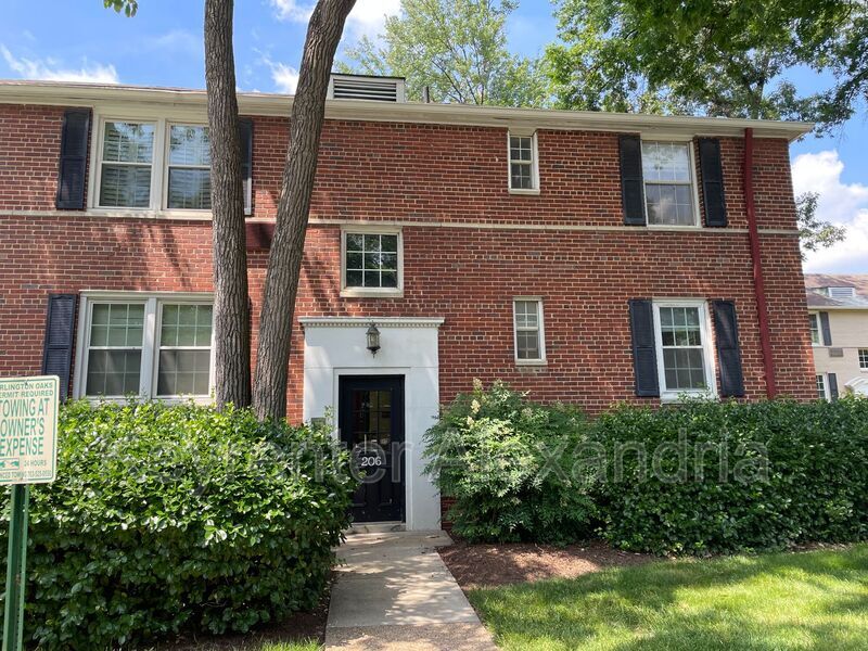 Primary Photo - 206 N George Mason Dr. Apt 3