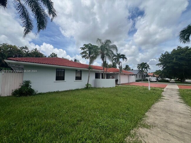 Building Photo - 12310 SW 97th St