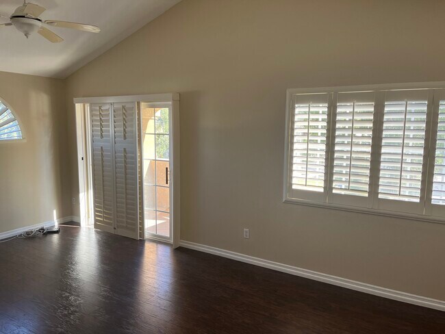 Foto del edificio - 24427 Ward St