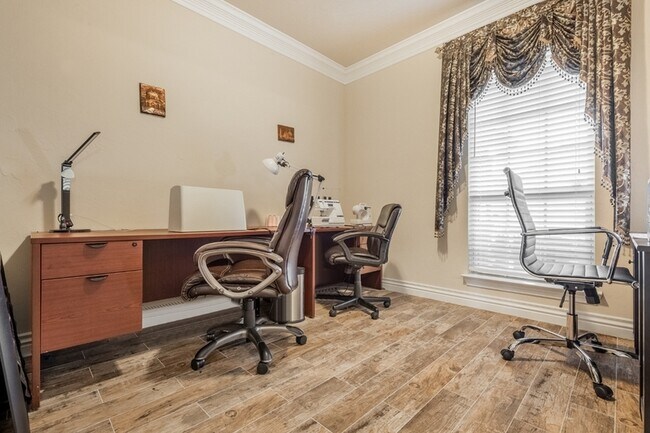 Building Photo - 16209 Fair Winds Way