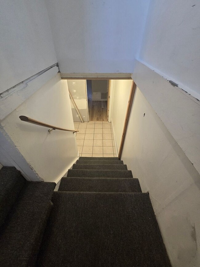 Foto del edificio - 135 Custer Ave