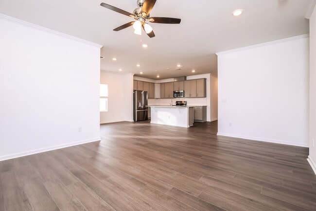 Building Photo - 126 Digging Time Ave